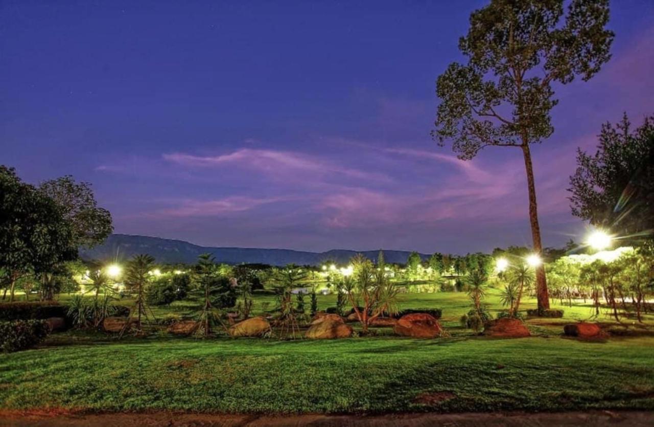 Ravin Home ราวินโฮม Nakhon Nayok Dış mekan fotoğraf